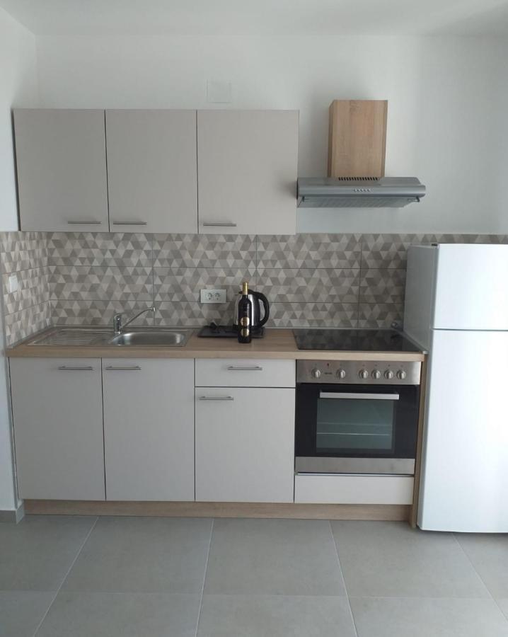 Apartments Bucica Dvori Starigrad Paklenica Dış mekan fotoğraf