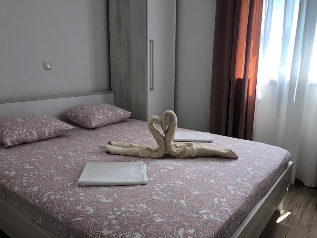 Apartments Bucica Dvori Starigrad Paklenica Dış mekan fotoğraf